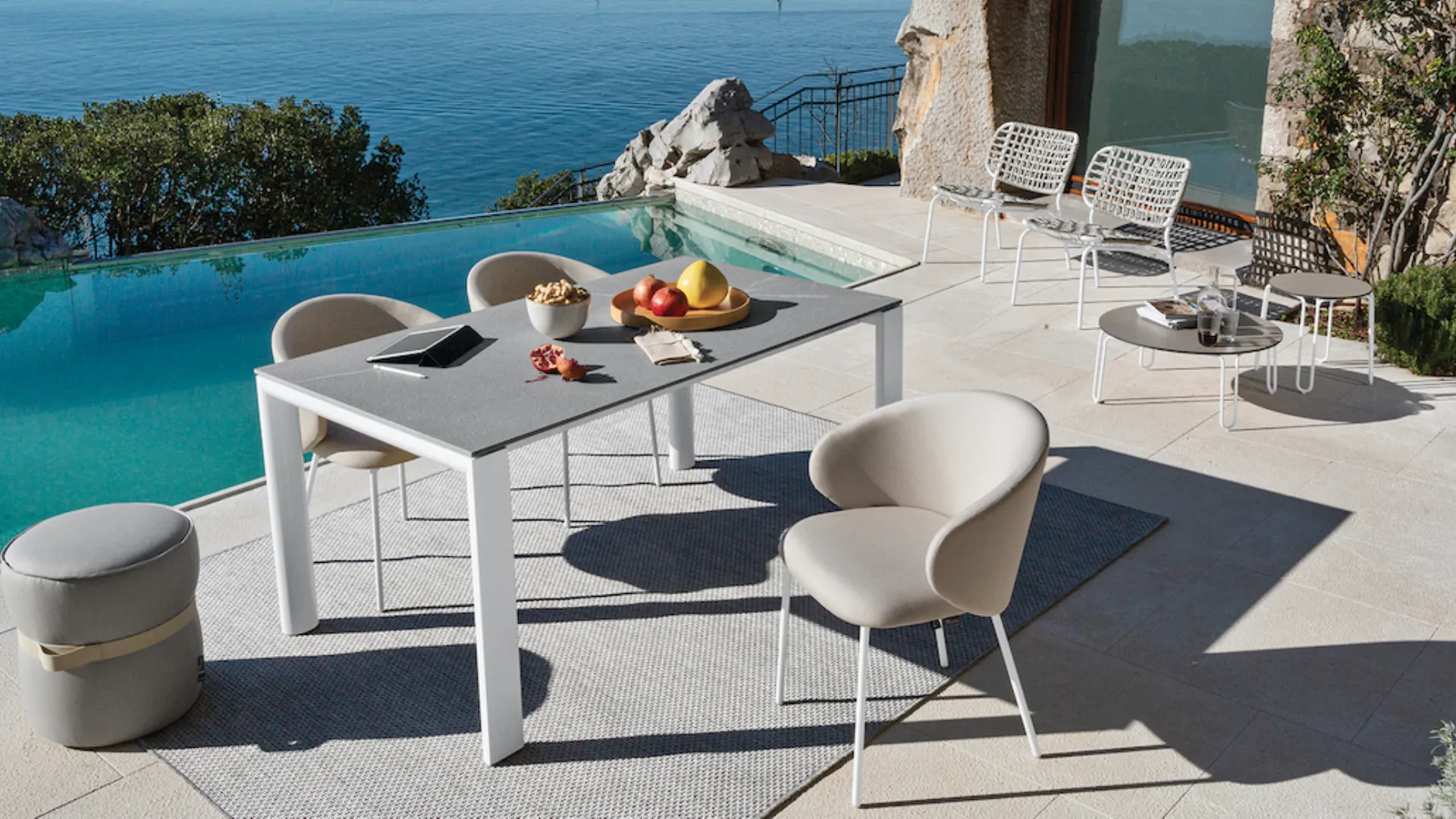 Connubia garden table and chairs