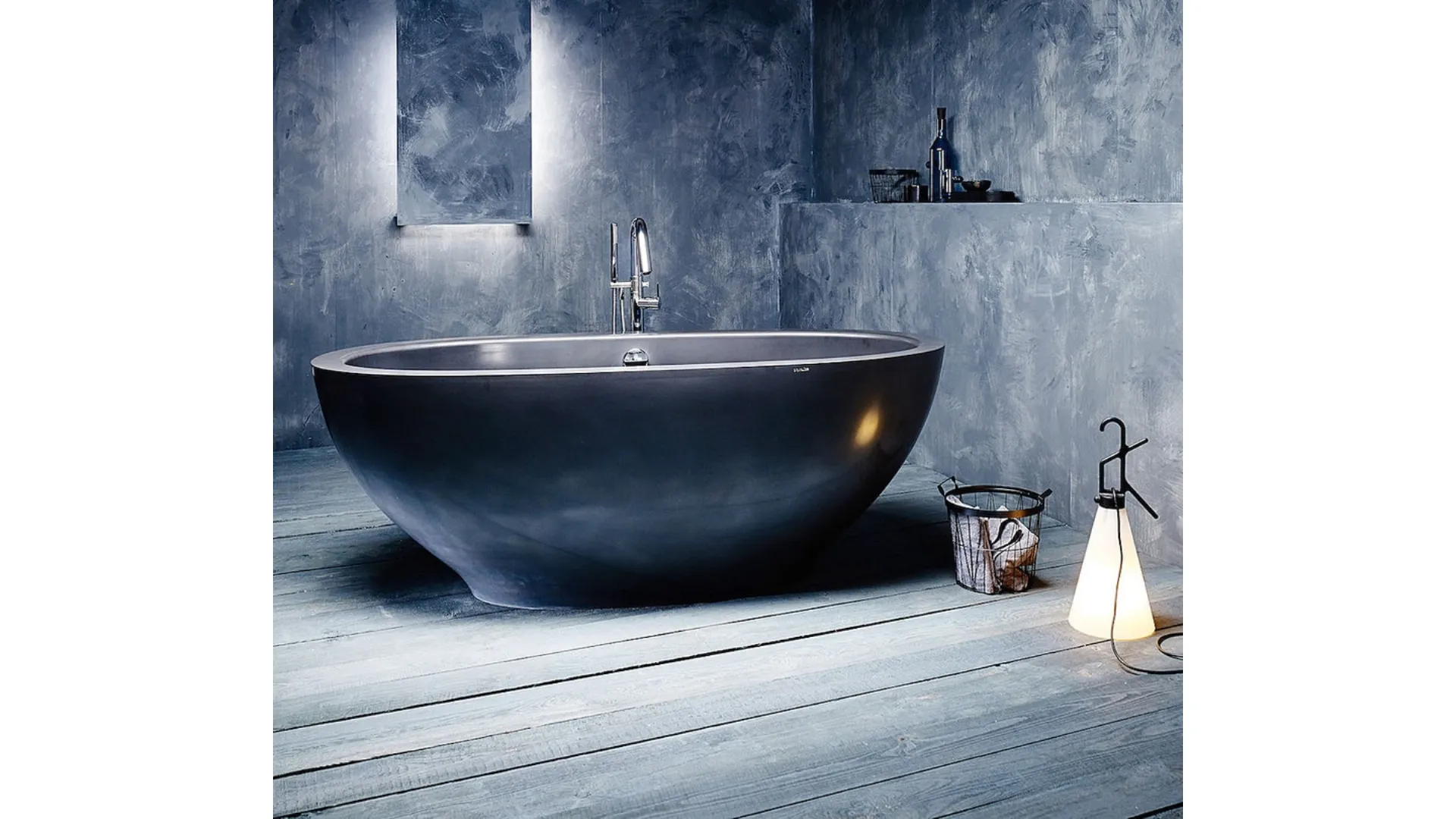 freestanding bathtub