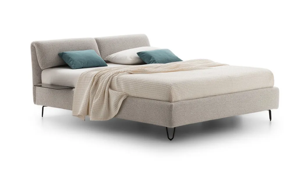 Klizia bed in padded fabric by Le Comfort.