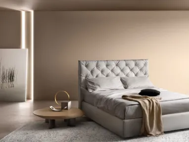 Padded bed with Tender capitonné headboard by Bside.