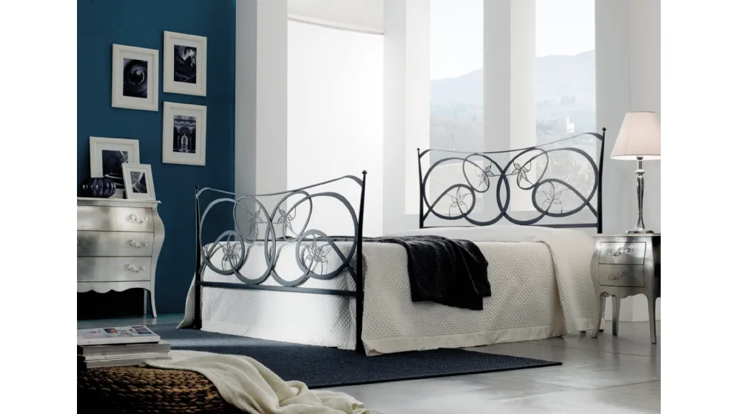 Virginia Florentiabed wrought iron bed.