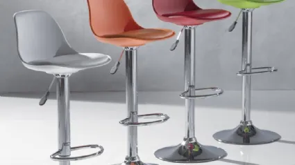 Fruit stool in polypropylene by La Seggiola.