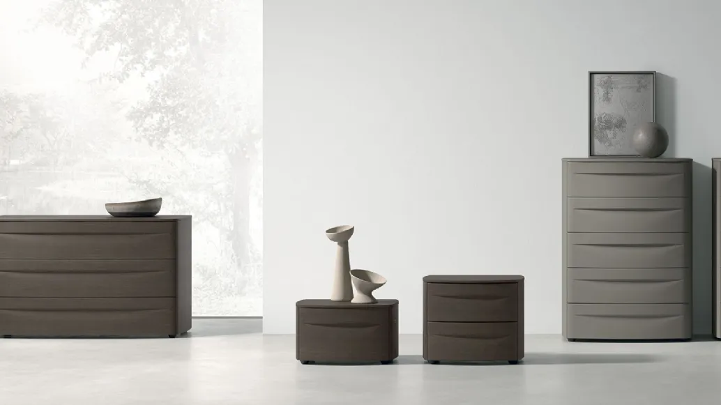 Night group Bogart in wood or lacquered by Tomasella.