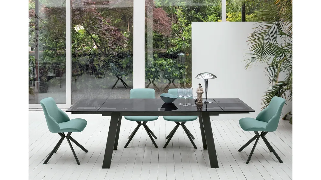 Extendable glass table Jupiter by Target Point.