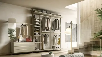 Virgo V324 walk-in closet by Moretti Compact Day Night.