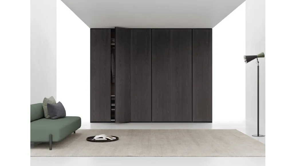 Dream wooden wardrobe by Fimar.