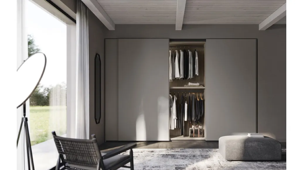 Design wardrobe with sliding door Line by Fimar.