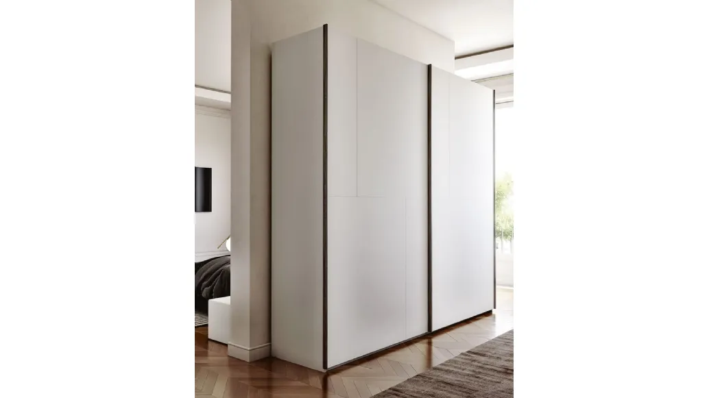 Wardrobe with Line 1 Maxi sliding doors at S75