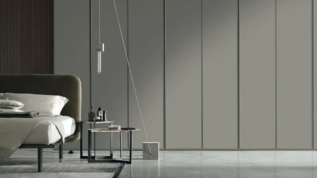 Wardrobe in frosted glass, Tomasella profile.