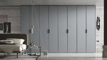 Frosted glass wardrobe by Tomasella profile.