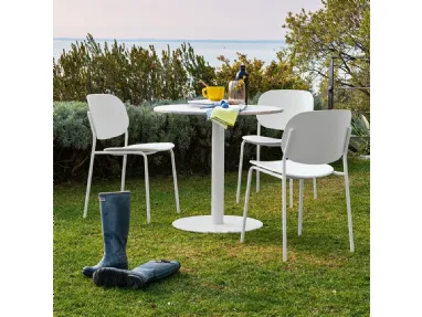 Chair Yo! in polypropylene by Connubia Outdoor.