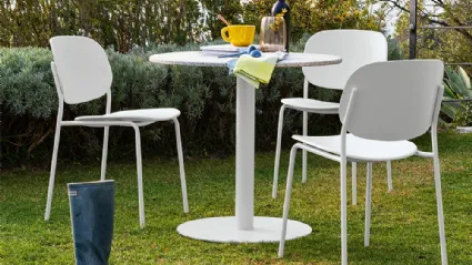 Chair Yo! in polypropylene by Connubia Outdoor.